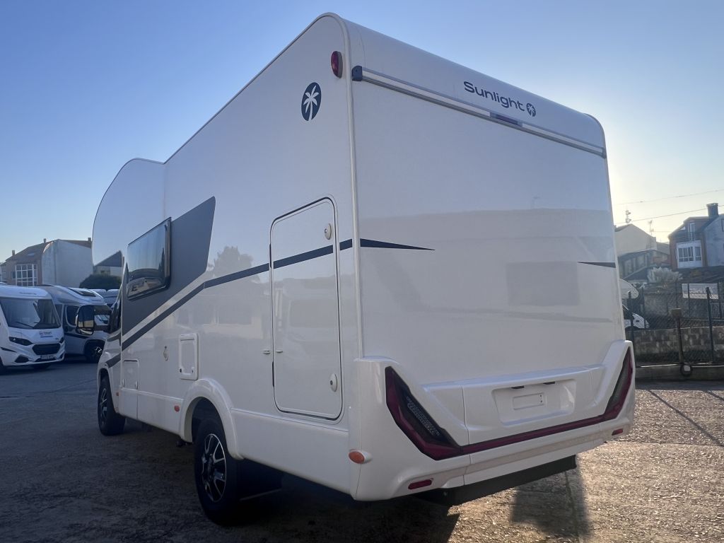 Viaja con comodidad en autocaravanas de 2 a 6 plazas con carnet B